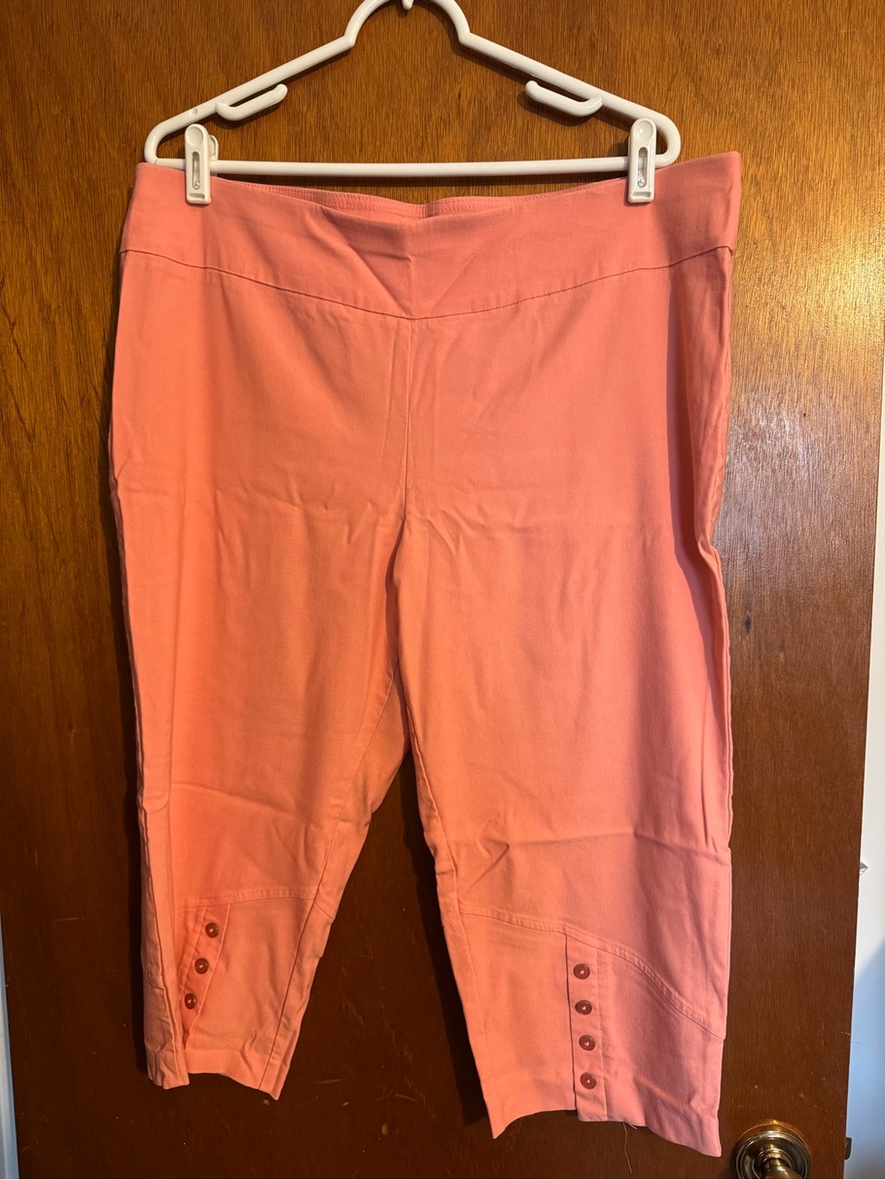 Women's Salmon Pink Capri Pants - Comfortable Stretch Fit